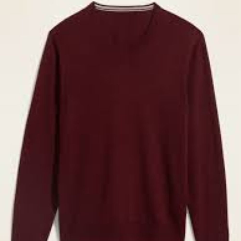 Old Navy Soft-Washed V-Neck Sweater for Men - Picture 3 of 4